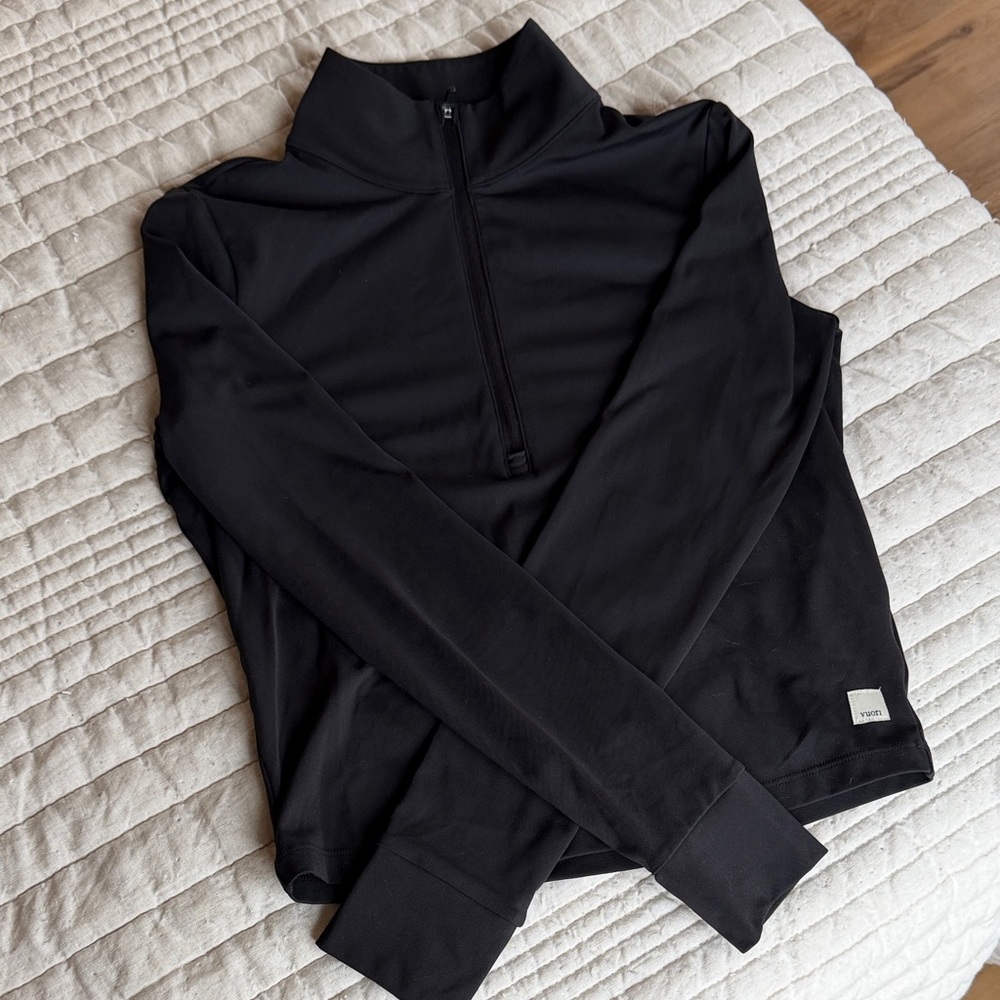 Women’s Vuori Black Half-Zip Sweater Small